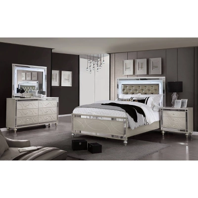 3pc Queen La Mesa Bed Nightstand And Dresser Set Silver - HOMES: Inside + Out 1 3pc Queen La Mesa Bed Nightstand And Dresser Set Silver - HOMES: Inside + Out